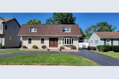 1110 S Chase Street, Wheaton, IL 60189 - Photo 1