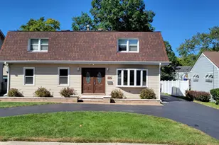 1110 S Chase St, Wheaton, IL 60189 - Photo 1