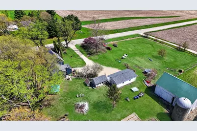 13730 Center Road, Durand, IL 61024 - Photo 32