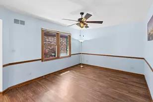 1108 E Oxford Ln, Arlington Heights, IL 60004 - Photo 6