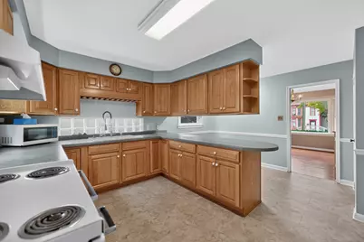 905 S Hennepin Avenue, Dixon, IL 61021 - Photo 12
