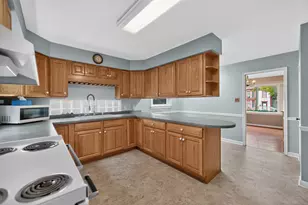 905 S Hennepin Ave, Dixon, IL 61021 - Photo 12