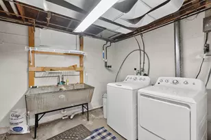905 S Hennepin Ave, Dixon, IL 61021 - Photo 32