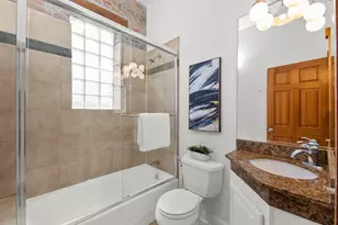 1925 W Division St, Chicago, IL 60622 - Photo 16