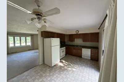 101 S Parkside Road, Normal, IL 61761 - Photo 8