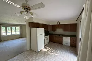 101 S Parkside Rd, Normal, IL 61761 - Photo 8