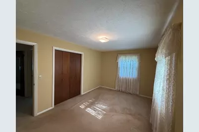 101 S Parkside Road, Normal, IL 61761 - Photo 14