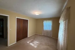 101 S Parkside Rd, Normal, IL 61761 - Photo 14