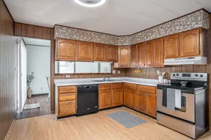1105 Mark St, Colona, IL 61241 - Photo 6