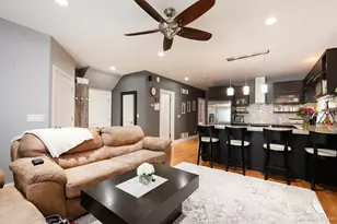 5049 N Neva Ave, Chicago, IL 60656 - Photo 4