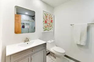 801 E Golfview Dr, Mount Prospect, IL 60056 - Photo 24