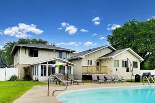 801 E Golfview Dr, Mount Prospect, IL 60056 - Photo 32