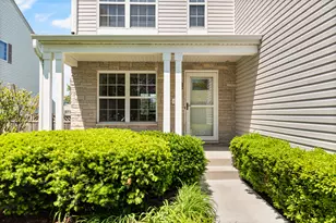 6413 Silver Ridge Dr, Plainfield, IL 60586 - Photo 2