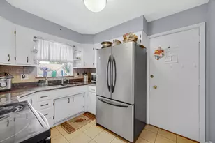 1551 Balmoral Ave, Westchester, IL 60154 - Photo 8