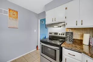 1551 Balmoral Ave, Westchester, IL 60154 - Photo 10