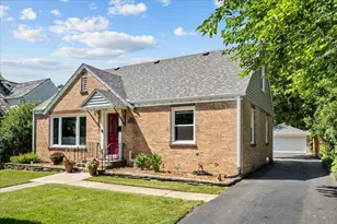 2714 Fort Sheridan Ave, Highland Park, IL 60035 - Photo 1