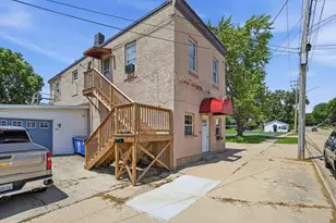 721 N Brinton Ave, Dixon, IL 61021 - Photo 8