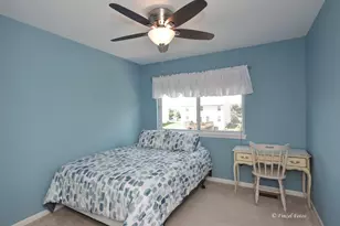 3283 Pinewood Dr, Yorkville, IL 60560 - Photo 14