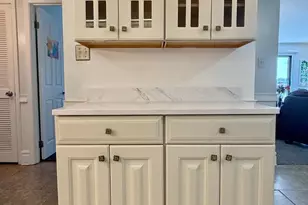 5840 W 104th St, Oak Lawn, IL 60453 - Photo 8