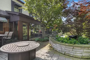 912 Burnham Ct, Glenview, IL 60025 - Photo 20