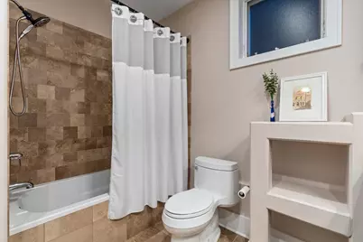 2455 W Walton Street #1, Chicago, IL 60622 - Photo 26