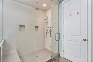 2455 W Walton St, Chicago, IL 60622 - Photo 18