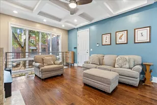 2455 W Walton St, Chicago, IL 60622 - Photo 2