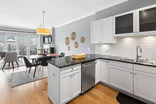 1429 N Wells St, Chicago, IL 60610 - Photo 12