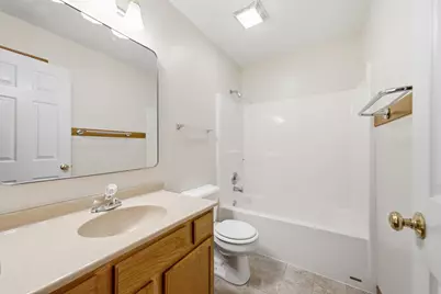 1346 Knolls Avenue S, Dekalb, IL 60115 - Photo 16