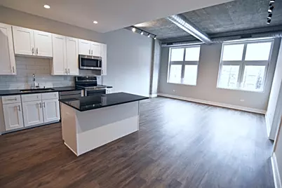 3833 N Broadway Street #314, Chicago, IL 60613 - Photo 4