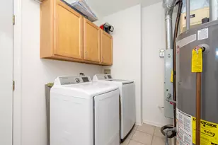 3136 Falling Waters Ln, Lindenhurst, IL 60046 - Photo 22
