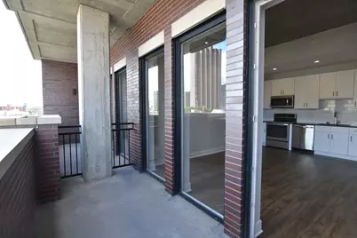 3833 N Broadway Street #514, Chicago, IL 60613 - Photo 2