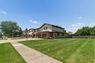 893 Meadow Ridge Ln, New Lenox, IL 60451 - Photo 30