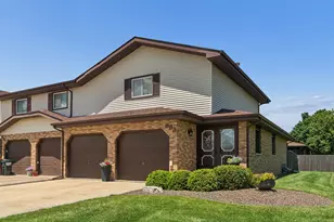 893 Meadow Ridge Ln, New Lenox, IL 60451 - Photo 2