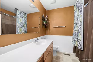 461 Mooresfield St, Elgin, IL 60124 - Photo 22