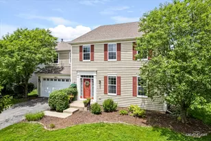 461 Mooresfield St, Elgin, IL 60124 - Photo 2