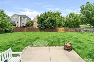 461 Mooresfield St, Elgin, IL 60124 - Photo 26