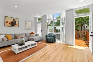 1933 W School St, Chicago, IL 60657 - Photo 8
