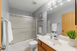 2285 Stacy Cir, Montgomery, IL 60538 - Photo 18
