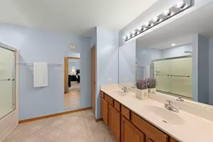 2285 Stacy Cir, Montgomery, IL 60538 - Photo 12