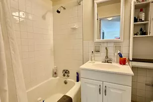 2909 N Sheridan Rd, Chicago, IL 60657 - Photo 14