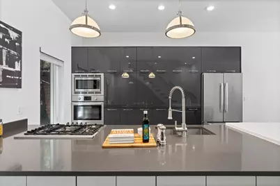1339 W Ancona Street, Chicago, IL 60642 - Photo 12