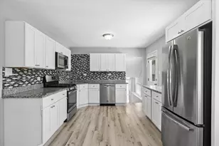 1680 Highland Blvd, Hoffman Estates, IL 60169 - Photo 8