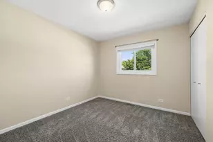 1680 Highland Blvd, Hoffman Estates, IL 60169 - Photo 16