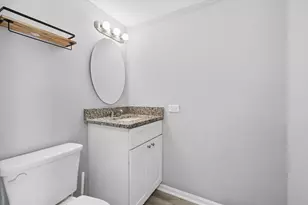 1680 Highland Blvd, Hoffman Estates, IL 60169 - Photo 10