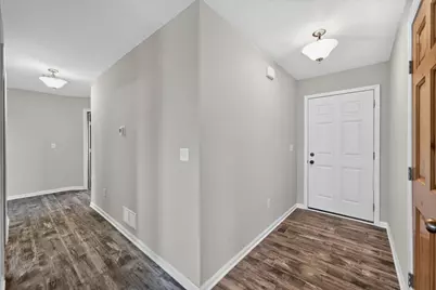 927 Foley Road, Belvidere, IL 61008 - Photo 2