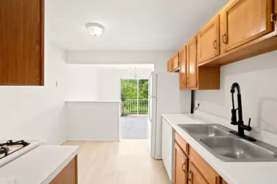2326 Knollwood Court #W2, Schaumburg, IL 60194 - Photo 12