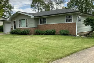 110 Zurich Rd, Joliet, IL 60436 - Photo 1