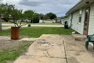 110 Zurich Rd, Joliet, IL 60436 - Photo 10