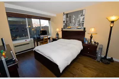 211 E Ohio Street #701, Chicago, IL 60611 - Photo 6